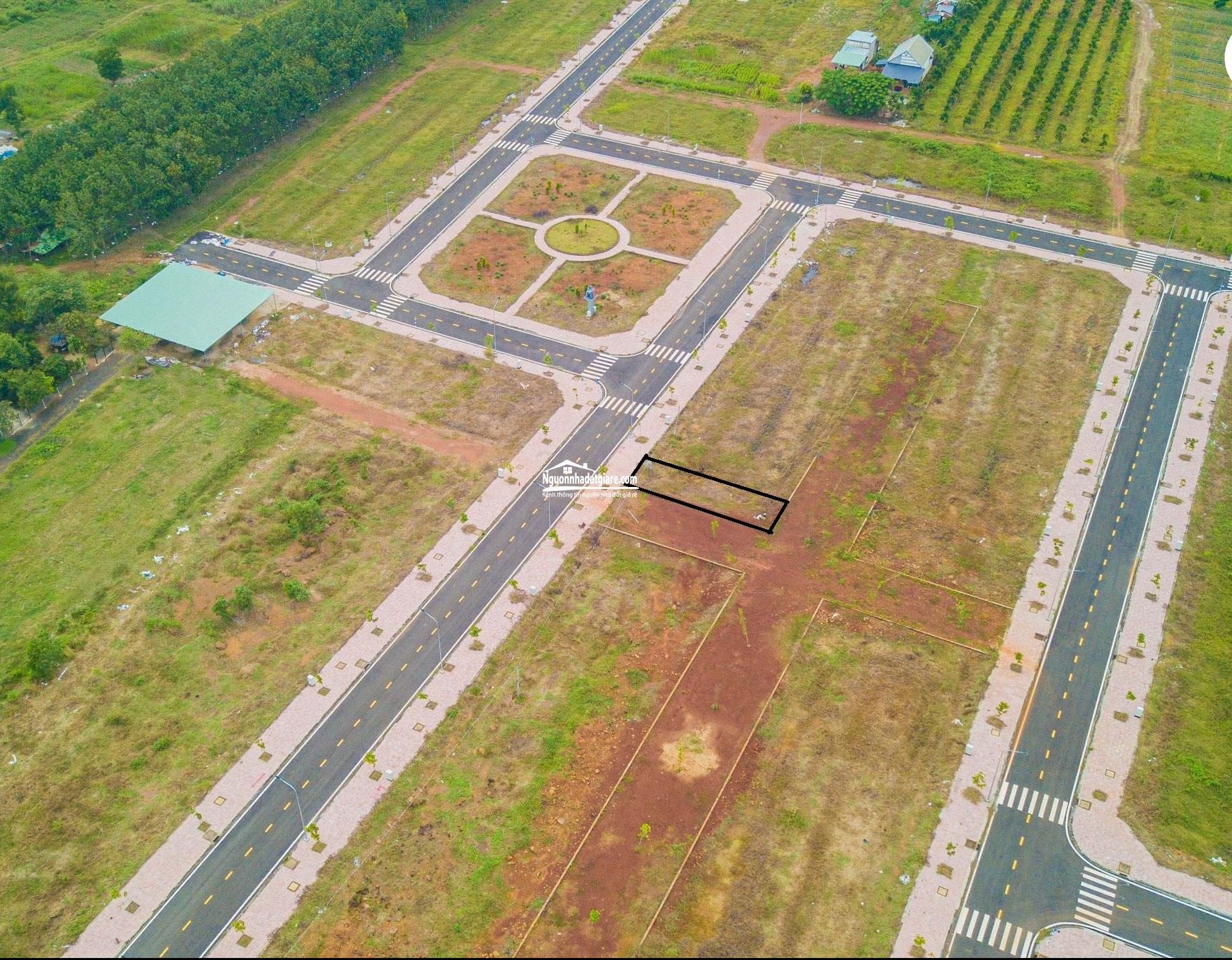 Bán đất nền 3 mặt tiền 100m2 Bình Phước
