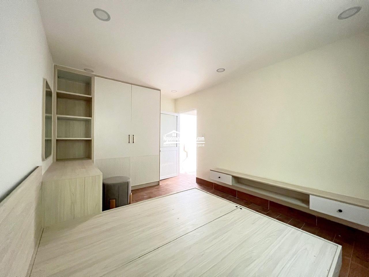 Bán nhà một trệt một lửng diện tích 70m2 sổ sách đầy đủ