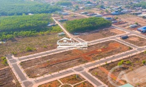 Chính chủ cần bán 2 lô đất DT 100m2. SHR Đồng Phú Bình Phước