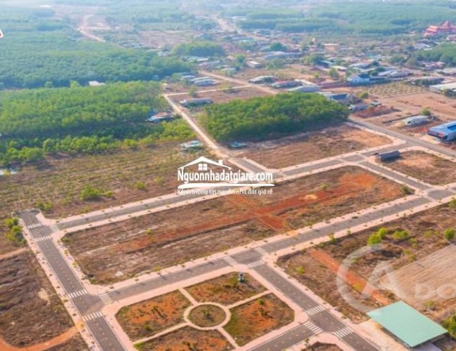 Chính chủ cần bán 2 lô đất DT 100m2. SHR Đồng Phú Bình Phước